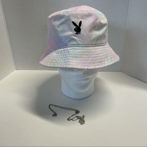 Men’s Playboy bucket hat and necklace